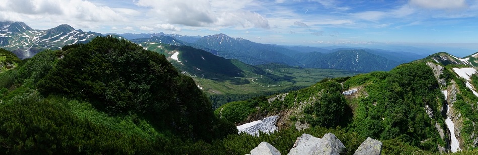奥大日岳山頂にて